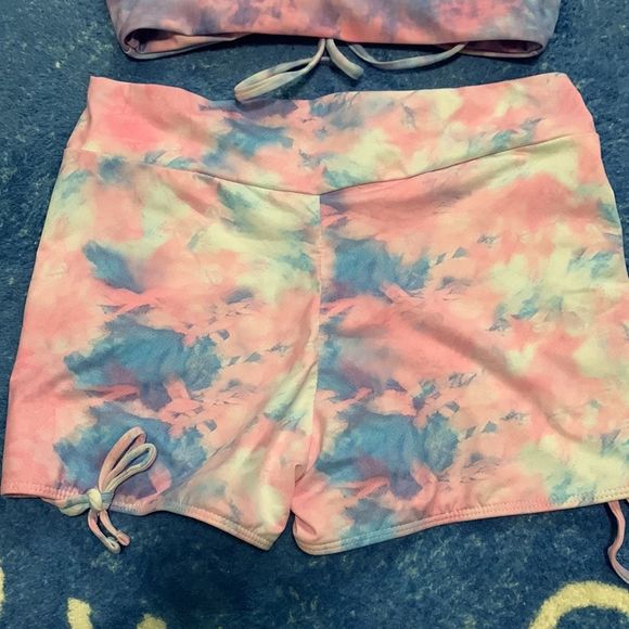 ⭐️Zaful 2-piece Swimming Suit Short Sleeve Tops+High Waist Bottom⭐️ - Picture 8 of 8